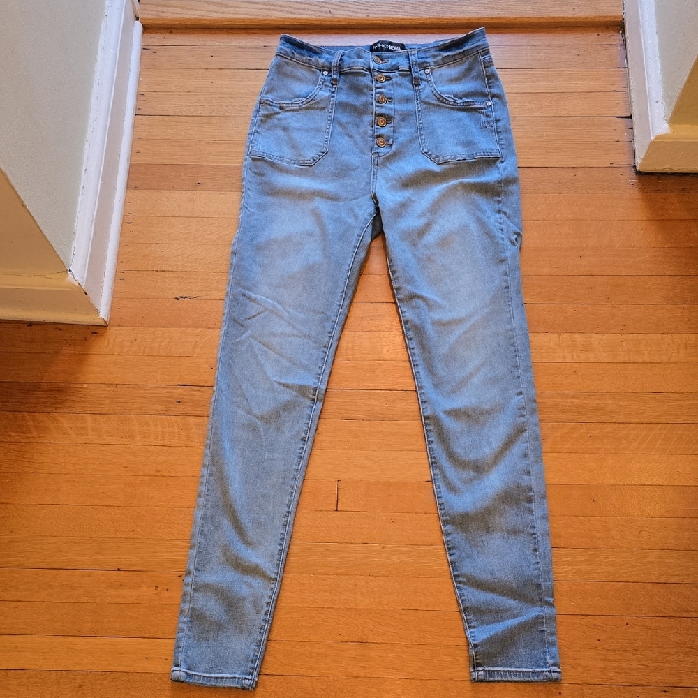 Fashion Nova, Tall Nequita High Rise Skinny Jeans, Light Blue Wash, EUC, Size 11